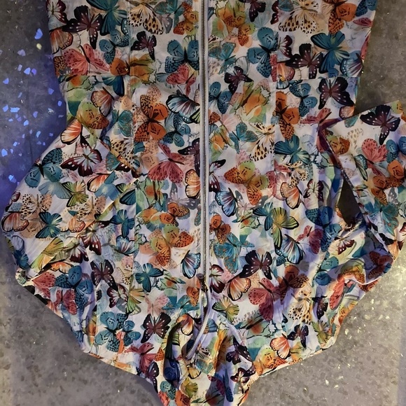 DRAPERS AND DAMONS WHITE SUMMER COAT - Picture 3 of 3